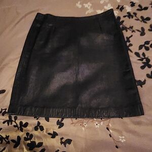 DKNY Elegant Black Pencil Skirt